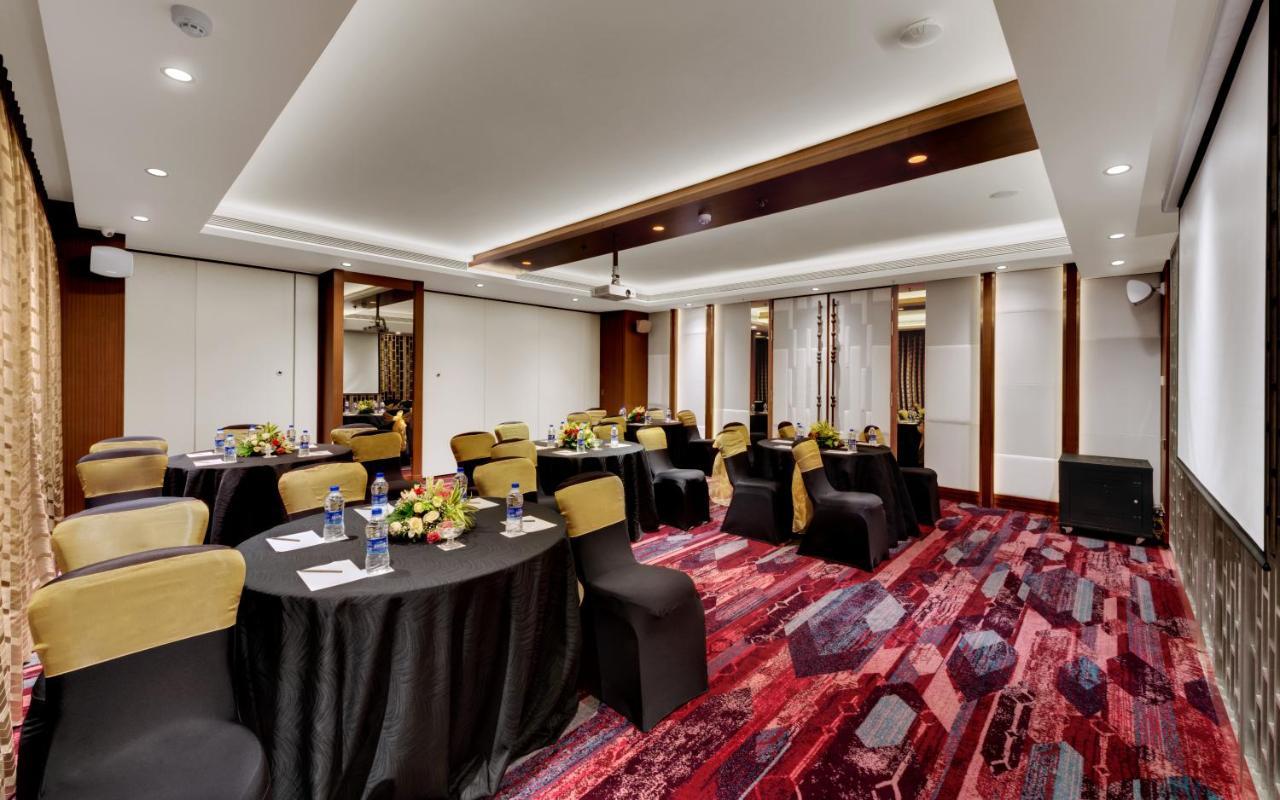 The Fern - Goregaon Mumbai Eksteriør bilde